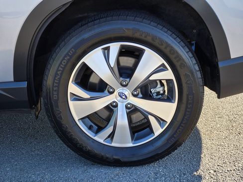 Used 2024 Subaru Ascent Premium AWD/4WD image 17