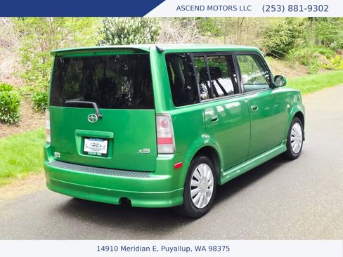 Used 2006 Scion xB FWD image 5