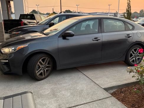Used 2019 Kia Forte S FWD image 8