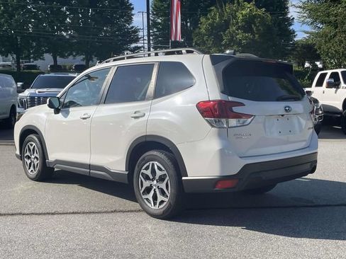 Used 2024 Subaru Forester Premium AWD/4WD image 3