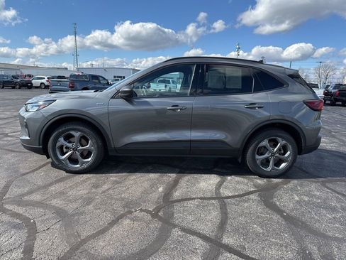 Used 2025 Ford Escape ST-Line image 5