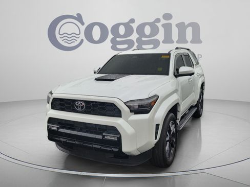Used 2025 Toyota 4Runner TRD Sport Premium RWD image 2