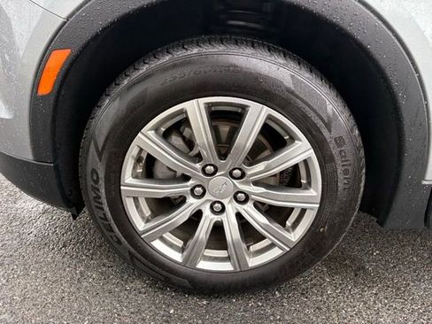 Used 2023 Cadillac XT4 Premium Luxury image 13