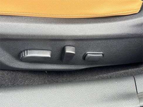 New 2025 Nissan Sentra SV w/ SV Premium Package image 24