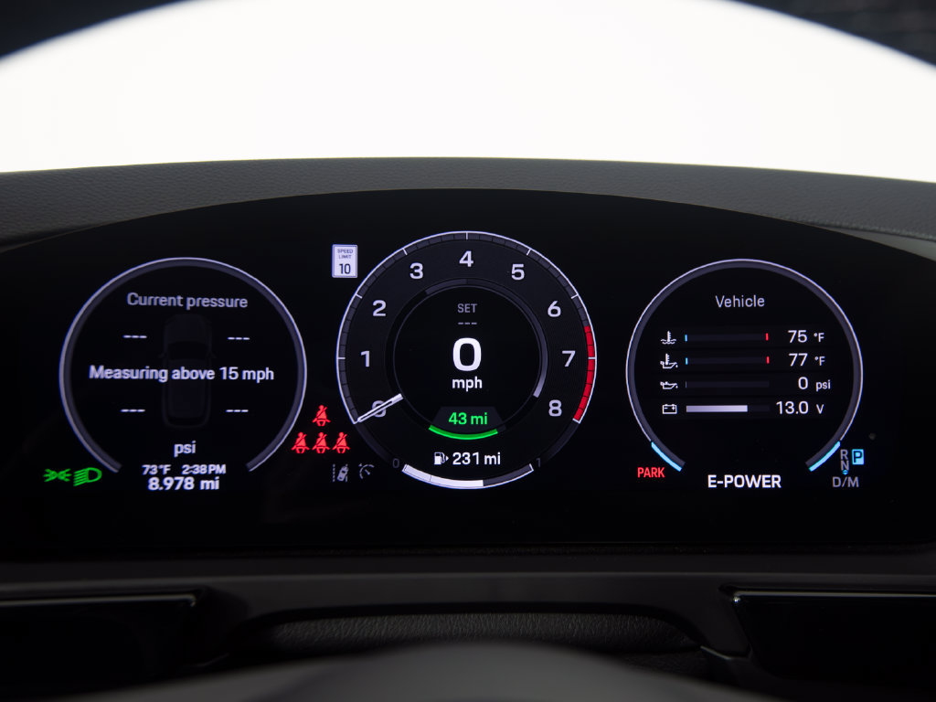 Certified 2026 Porsche Cayenne E-Hybrid AWD/4WD image 18