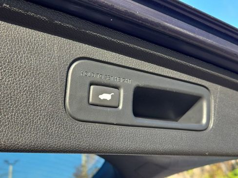 Used 2022 Honda Odyssey Touring image 9