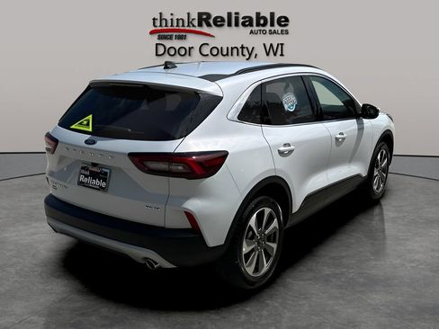Used 2025 Ford Escape Platinum AWD/4WD image 6