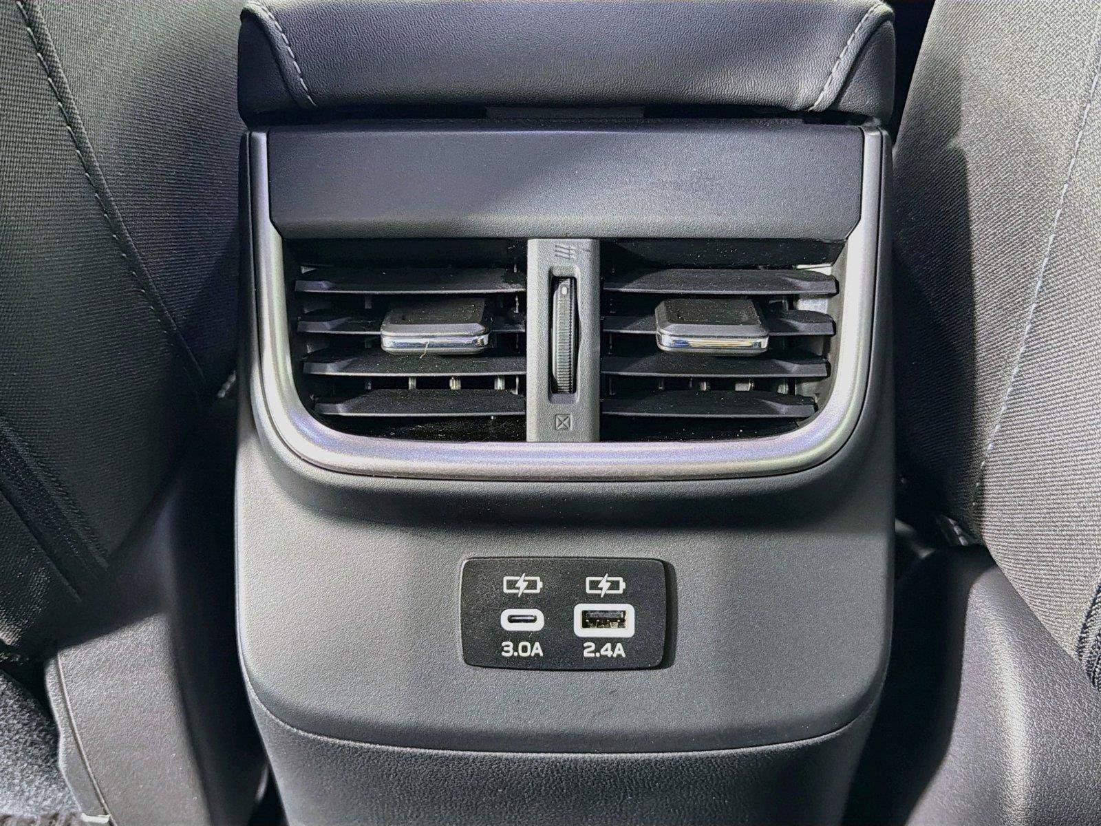 Used 2025 Subaru Legacy Premium AWD/4WD image 28
