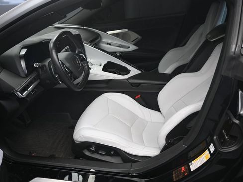 Used 2021 Chevrolet Corvette Stingray Preferred Cpe w/ 2LT RWD image 10
