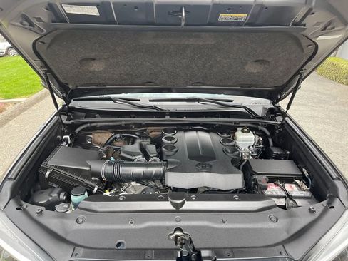 Used 2020 Toyota 4Runner Nightshade image 34