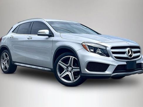 Used 2015 Mercedes-Benz GLA 250 4MATIC image 1