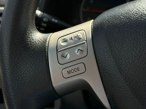 Used 2013 Toyota Corolla LE image 12