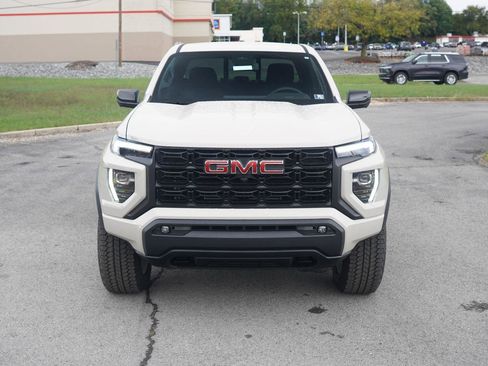 New 2026 GMC Canyon Elevation w/ Convenience Package image 9