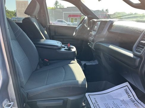 Used 2024 RAM 2500 Tradesman w/ Chrome Appearance Group AWD/4WD image 32