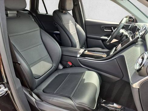 Certified 2025 Mercedes-Benz GLC 350e 4MATIC image 21