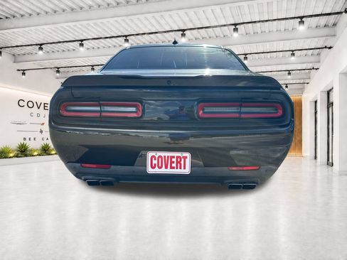 Used 2015 Dodge Challenger R/T Plus RWD image 9