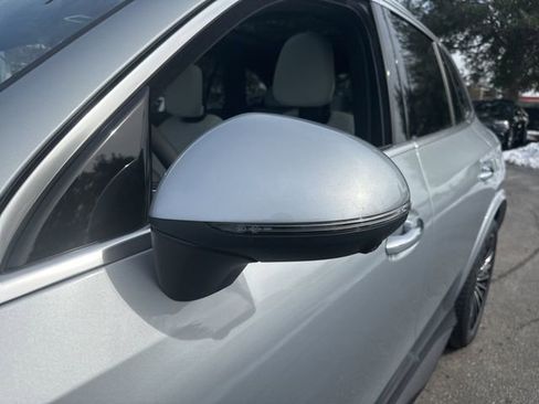 New 2026 Mercedes-Benz GLC 300 4MATIC image 9