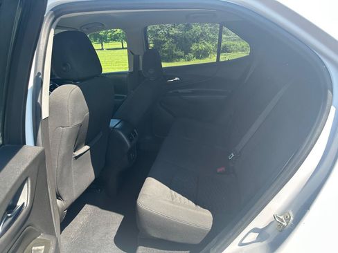 Used 2021 Chevrolet Equinox LT AWD/4WD image 14