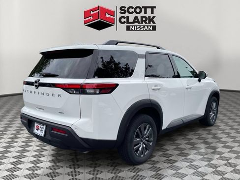 Used 2025 Nissan Pathfinder SV AWD/4WD image 7
