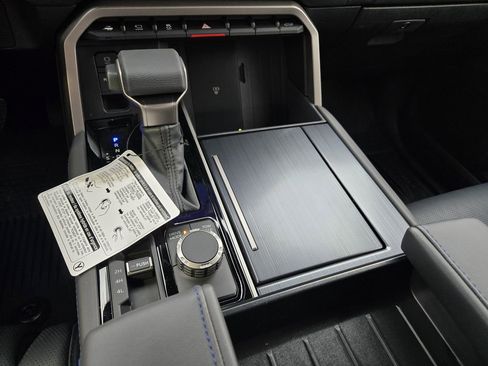 New 2026 Toyota Tundra Platinum AWD/4WD image 13