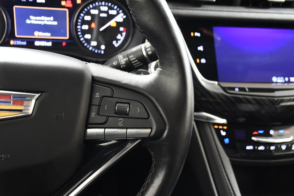 Used 2023 Cadillac XT6 Premium Luxury w/ Technology Package AWD/4WD image 30