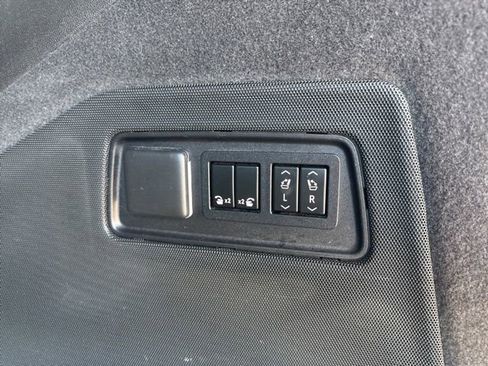 Certified 2021 Cadillac Escalade ESV Premium Luxury w/ Driver Assist Tech Package image 13