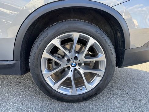 Used 2024 BMW X5 xDrive40i w/ Premium Package AWD/4WD image 10
