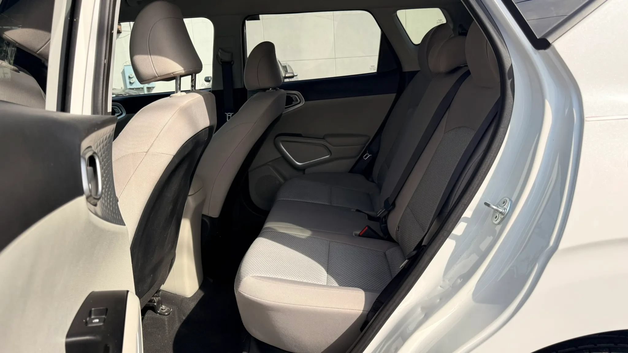 Used 2025 Kia Soul LX FWD image 12