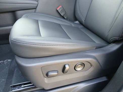 New 2026 Chevrolet Suburban Z71 image 20