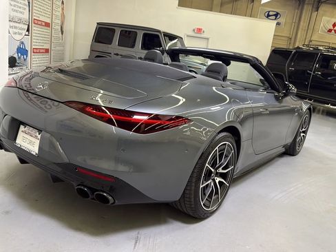 Used 2025 Mercedes-Benz SL 43 AMG image 5