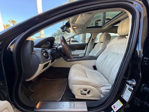 Used 2013 Jaguar XJ L Ultimate image 21