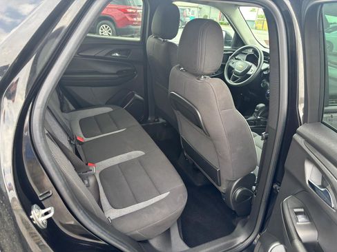 Used 2023 Chevrolet TrailBlazer LT image 16