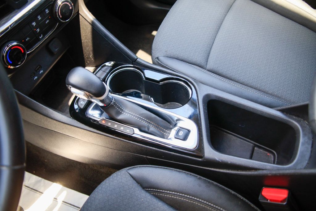 Used 2025 Buick Encore GX Preferred FWD image 15