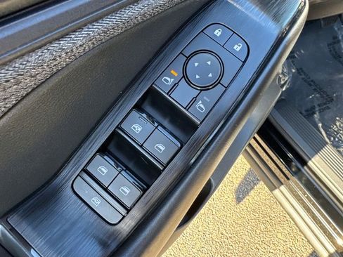 Used 2023 Nissan Rogue S image 24