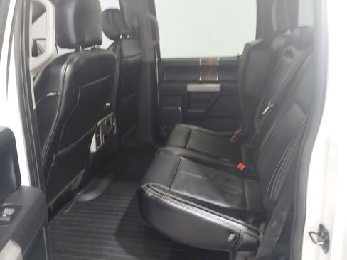 Used 2019 Ford F150 Lariat w/ Equipment Group 502A Luxury AWD/4WD image 13