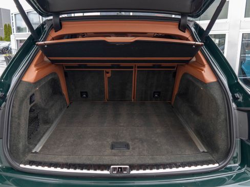 Used 2017 Bentley Bentayga image 42