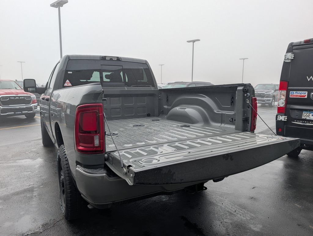 New 2026 RAM 2500 Big Horn AWD/4WD image 7