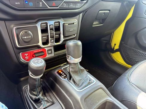 Used 2022 Jeep Wrangler Unlimited Rubicon 4xe w/ Safety Group image 21