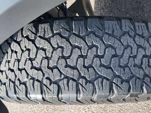 Used 2018 Ford F150 Raptor w/ Equipment Group 801A Mid AWD/4WD image 9