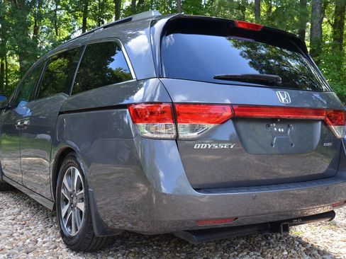 Used 2014 Honda Odyssey Touring Elite image 6