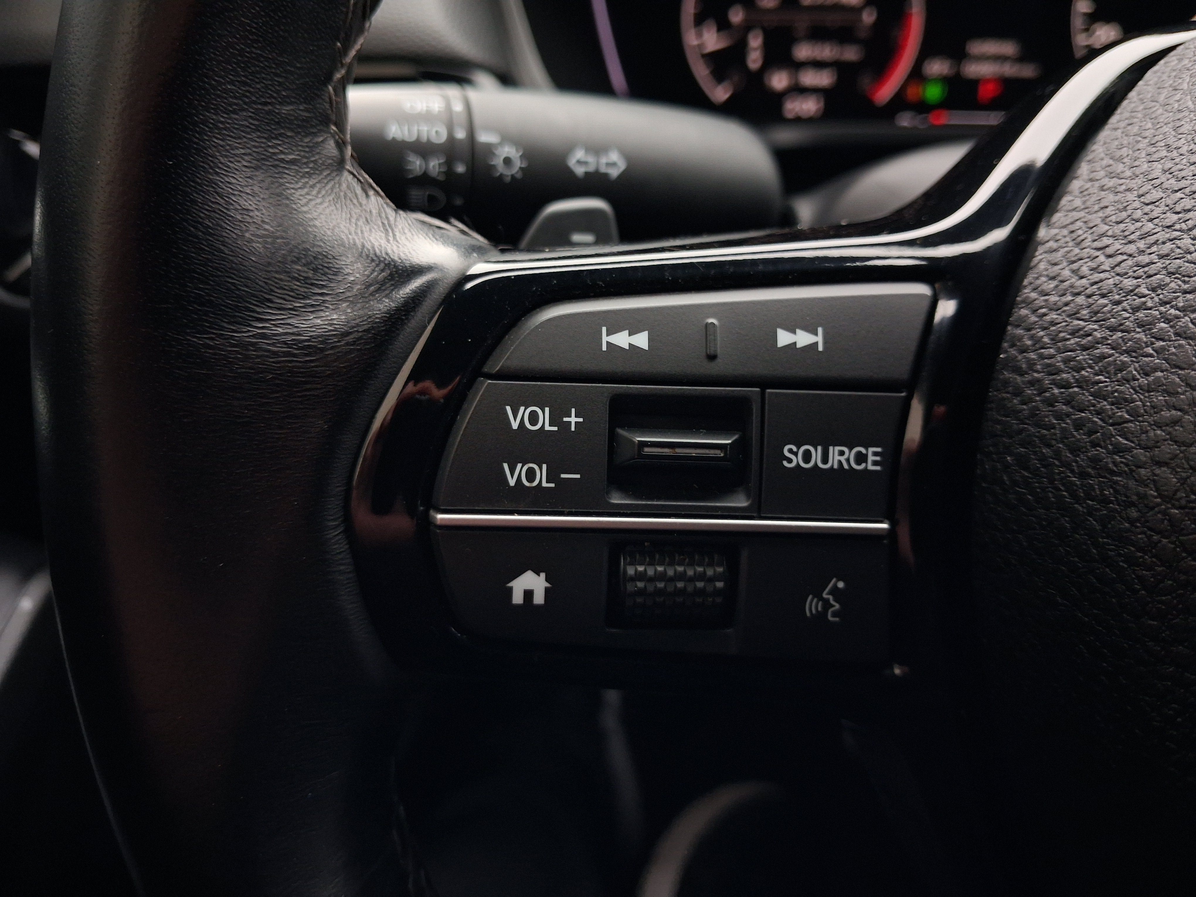 Used 2025 Honda Civic Sport image 11