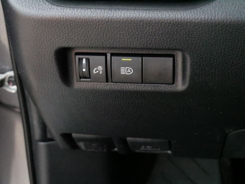 Used 2020 Toyota RAV4 LE w/ All Weather Liner Package AWD/4WD image 27