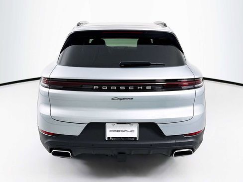 New 2026 Porsche Cayenne image 10