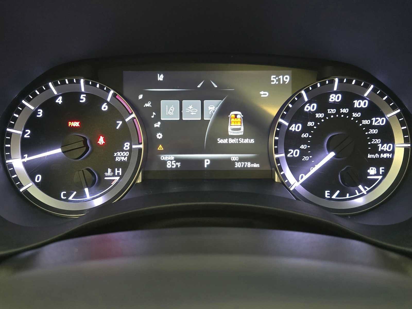Used 2023 Toyota Highlander XLE AWD/4WD image 12