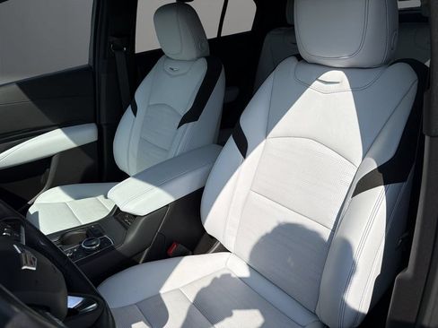 Certified 2024 Cadillac XT4 Sport FWD image 14