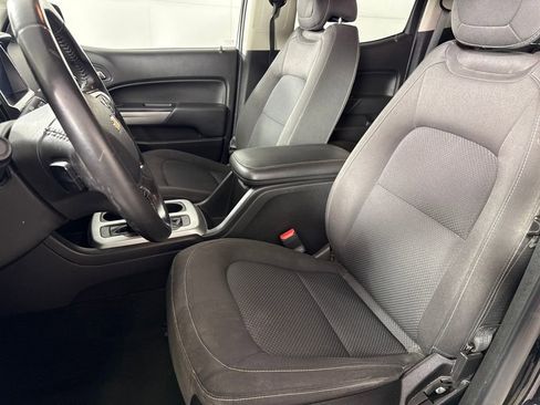 Used 2018 Chevrolet Colorado LT w/ LT Convenience Package image 12