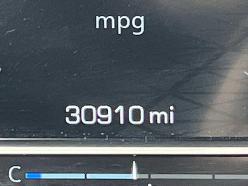 Used 2023 GMC Yukon XL Denali image 38