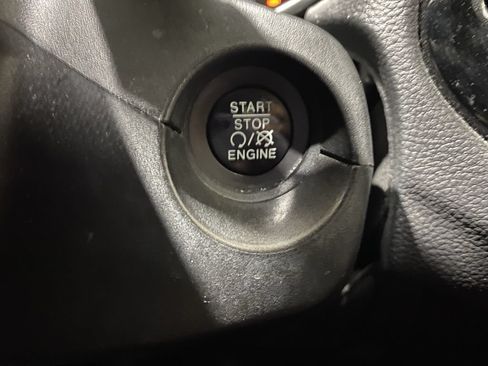 Used 2018 Jeep Compass Limited w/ Navigation Group AWD/4WD image 14