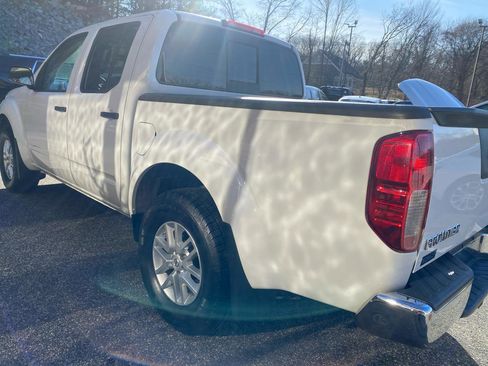 Used 2019 Nissan Frontier SV image 29