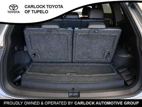 Used 2022 Volkswagen Tiguan SE R-Line image 28